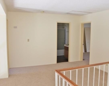 18531 Glen View Court - Photo Thumbnail 10