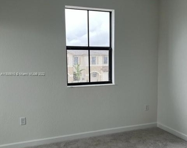 12973 Sw 233rd Ter - Photo Thumbnail 17