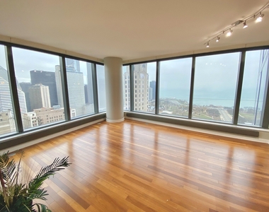 60 E Monroe Street - Photo Thumbnail 2