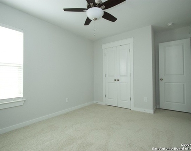 128 Destiny Dr - Photo Thumbnail 12