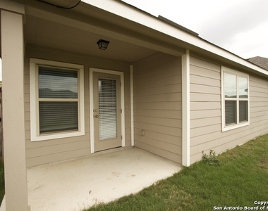 128 Destiny Dr - Photo Thumbnail 18