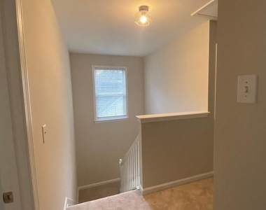 4217 Hunters Green Way Ne - Photo Thumbnail 23