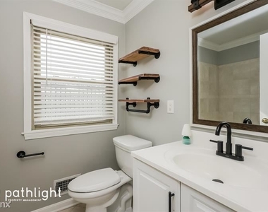 3906 Baymeadow Drive Unit - Photo Thumbnail 12