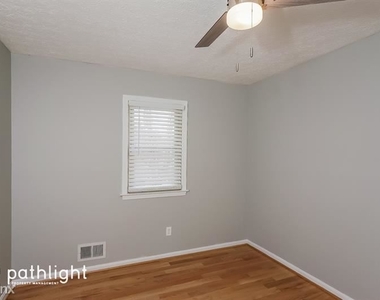 3906 Baymeadow Drive Unit - Photo Thumbnail 11