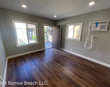 943 S. Bonnie Beach - Photo Thumbnail 4