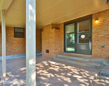 5821 Nw 62nd Terrace - Photo Thumbnail 22