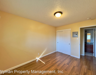 405-449 Riverside Drive - Photo Thumbnail 9