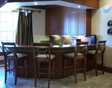 818 Villa Circle - Photo Thumbnail 3