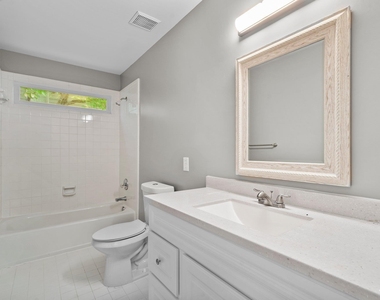 1008 W Sterlington Place - Photo Thumbnail 23