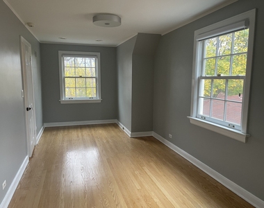 1305 S Clifton Avenue - Photo Thumbnail 7