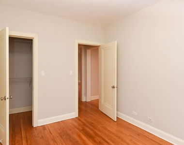 2319 N. Rockwell, Unit 3a - Photo Thumbnail 16