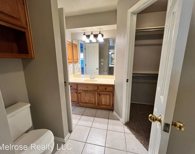 1713 Rocky Mountain Way - Photo Thumbnail 25