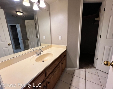 1713 Rocky Mountain Way - Photo Thumbnail 24