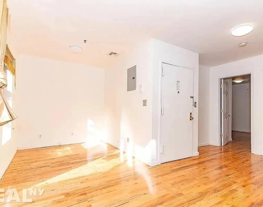 120 Leonard Street #2 - Photo Thumbnail 2