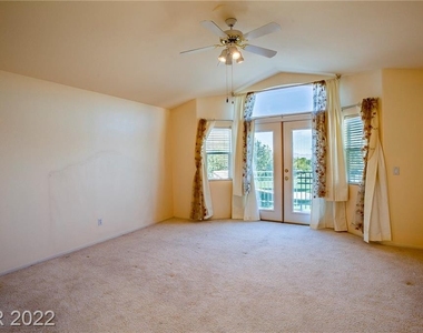 9236 Eagle Ridge Drive - Photo Thumbnail 8