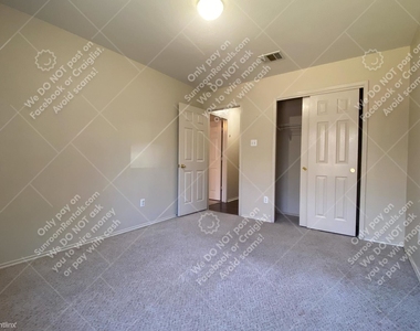 2129 Pearson Way - Photo Thumbnail 25