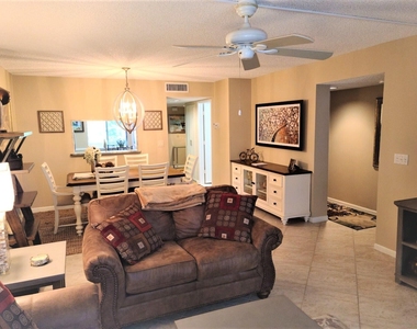 7340 Amberly 306 Lane - Photo Thumbnail 3