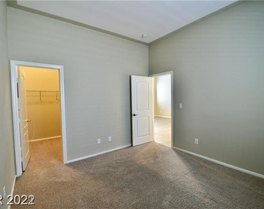 9425 Silent Oak Court - Photo Thumbnail 30