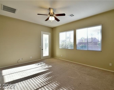 9425 Silent Oak Court - Photo Thumbnail 20