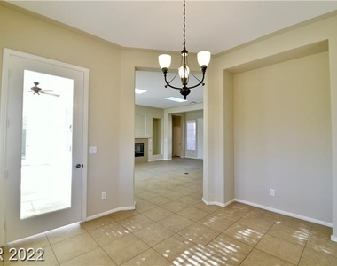 9425 Silent Oak Court - Photo Thumbnail 6