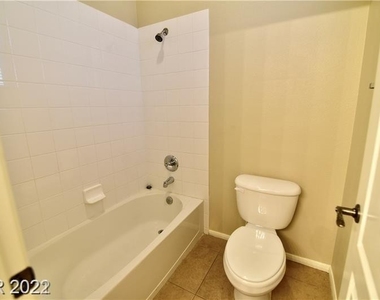 9425 Silent Oak Court - Photo Thumbnail 32