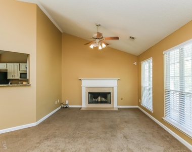 3157 Peartree Drive - Photo Thumbnail 2