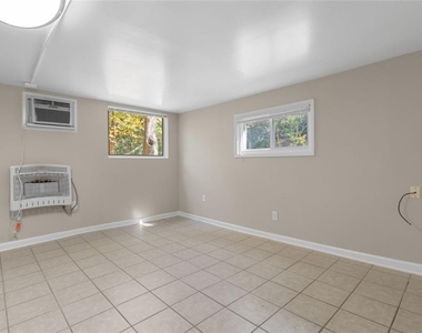 2958 Harcourt Drive - Photo Thumbnail 26