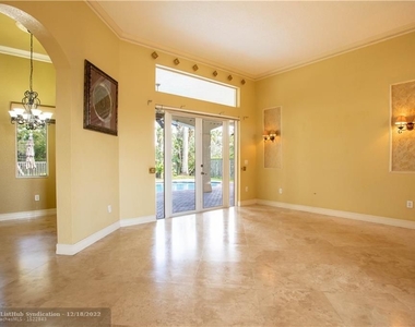 2275 Sw 185th Ave - Photo Thumbnail 20