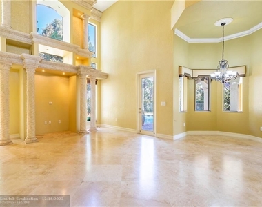 2275 Sw 185th Ave - Photo Thumbnail 24