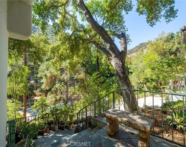 964 Old Topanga Canyon Road - Photo Thumbnail 8