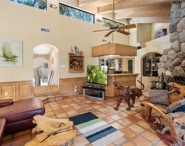 964 Old Topanga Canyon Road - Photo Thumbnail 23