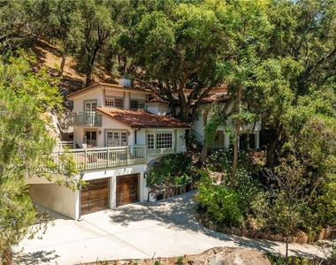 964 Old Topanga Canyon Road - Photo Thumbnail 0