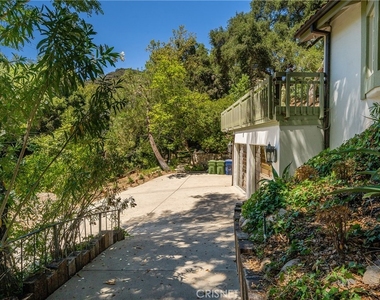 964 Old Topanga Canyon Road - Photo Thumbnail 5