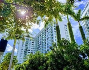 2121 N Bayshore Dr - Photo Thumbnail 23