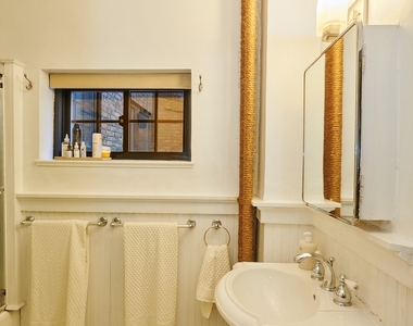 102 East 22 Street - Photo Thumbnail 9