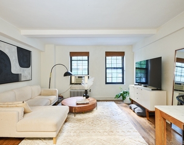 102 East 22 Street - Photo Thumbnail 17