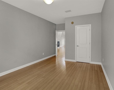 547 N Park Avenue - Photo Thumbnail 34