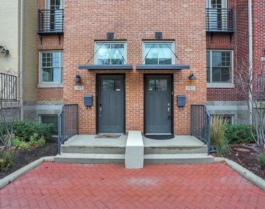 547 N Park Avenue - Photo Thumbnail 2