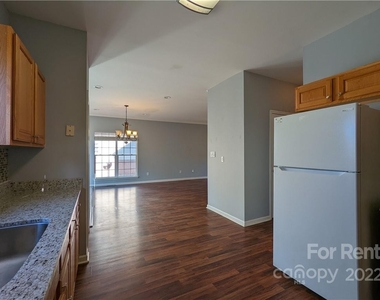 4619 Narayan Street - Photo Thumbnail 5