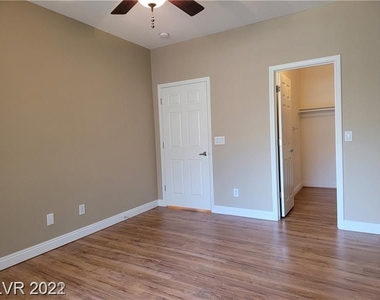 8777 West Maule Avenue - Photo Thumbnail 15