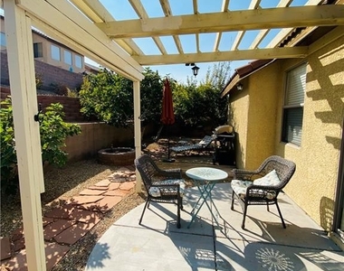 2411 Allegretto Avenue - Photo Thumbnail 20