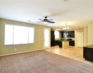 10318 Jolly Hill Avenue - Photo Thumbnail 5