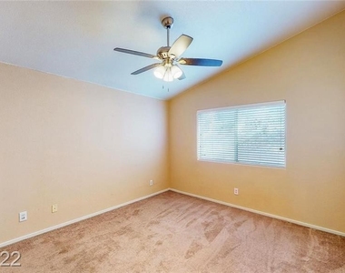 2760 Wild Cactus Court - Photo Thumbnail 23