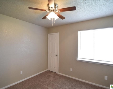 3208 Green Valley Drive - Photo Thumbnail 23