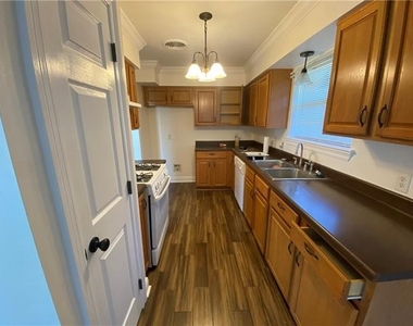 2800 Laplace Street - Photo Thumbnail 4