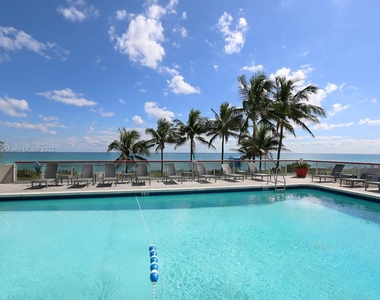 6767 Collins Ave - Photo Thumbnail 11