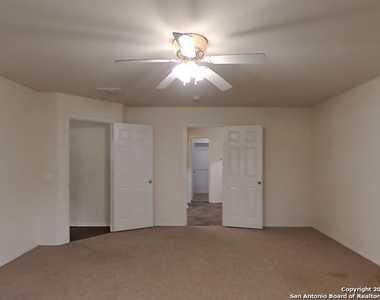 943 Tisbury Pkwy - Photo Thumbnail 17