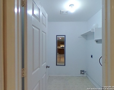 943 Tisbury Pkwy - Photo Thumbnail 24