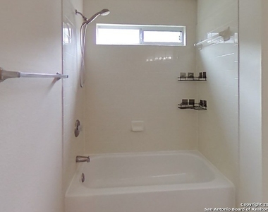 943 Tisbury Pkwy - Photo Thumbnail 21