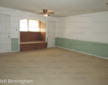 101 Comanche Circle - Photo Thumbnail 41